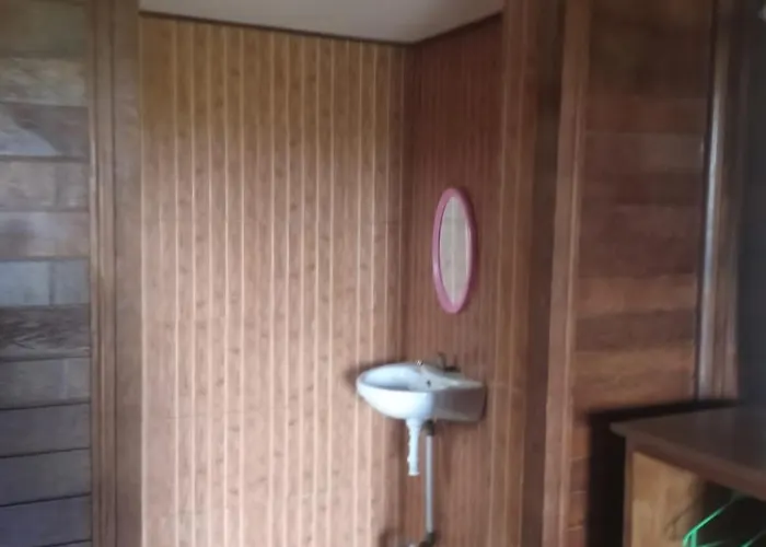Sakya Garden Lodge *